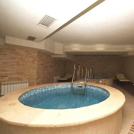 Winslow Atrium فندق بانسكو