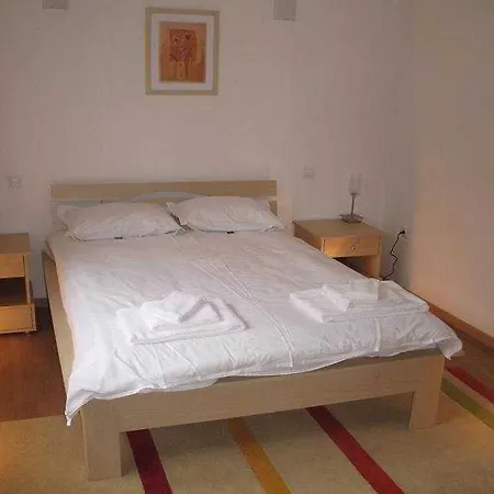 فندق Winslow Atrium 3*